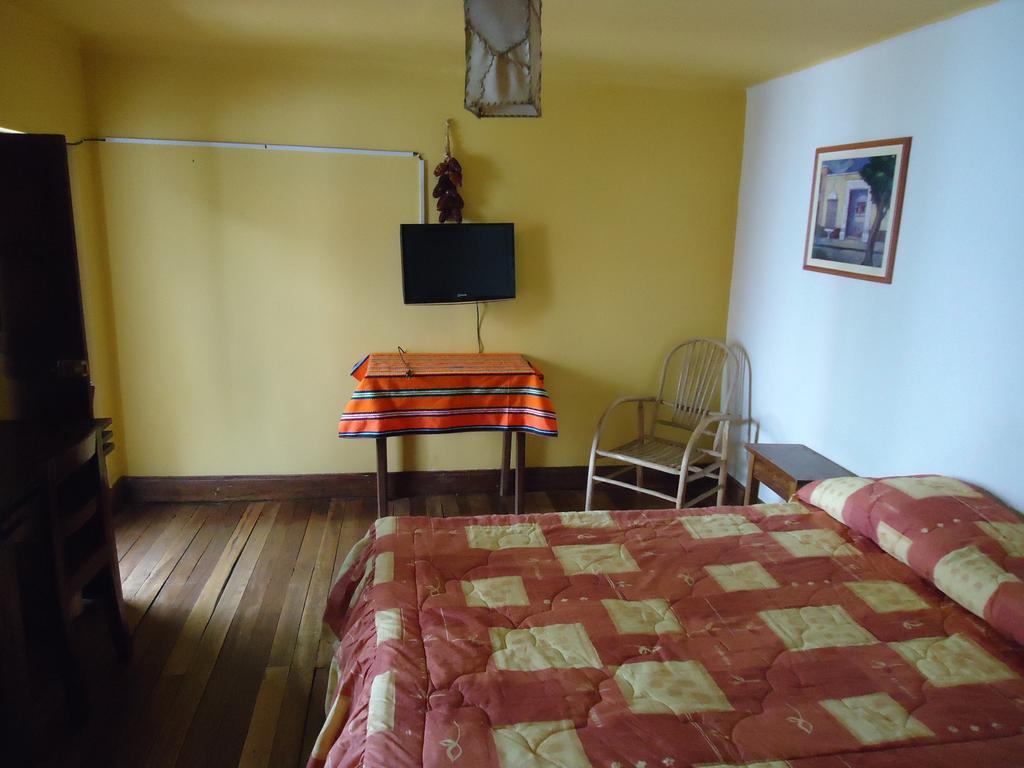 Posada Junco Y Capuli Huancayo Room photo